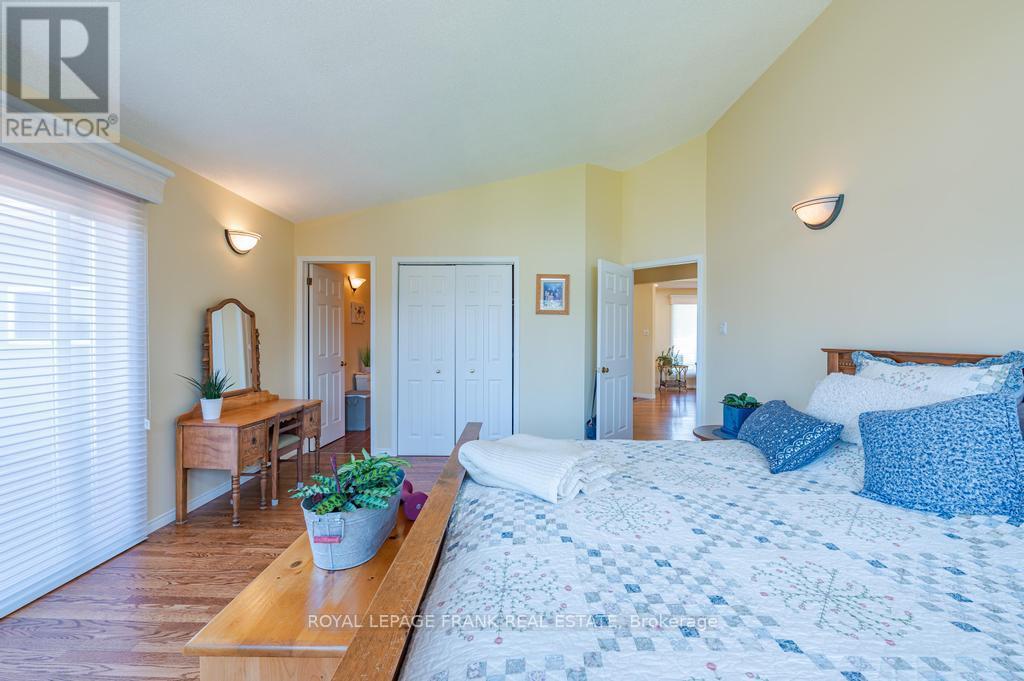 












36 SOUTHSHORE ROAD

,
Kawartha Lakes (Emily),




Ontario
K0L2W0


