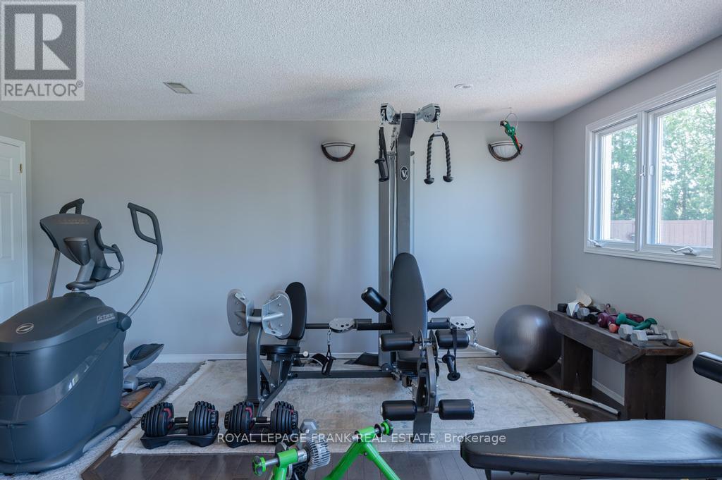 












36 SOUTHSHORE ROAD

,
Kawartha Lakes (Emily),




Ontario
K0L2W0

