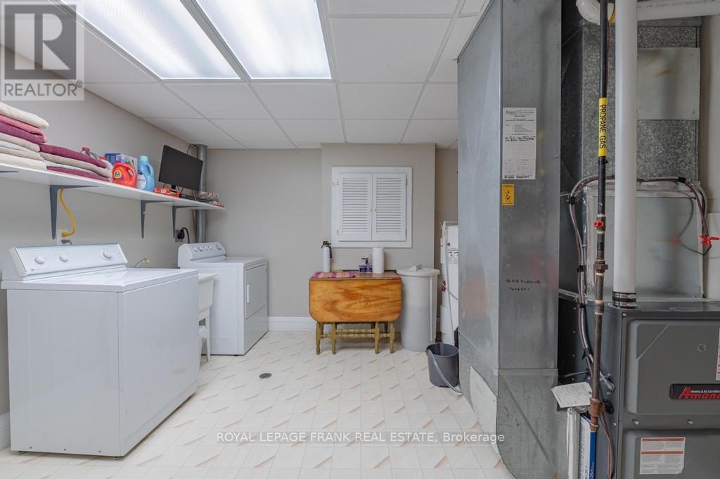 












36 SOUTHSHORE ROAD

,
Kawartha Lakes (Emily),




Ontario
K0L2W0

