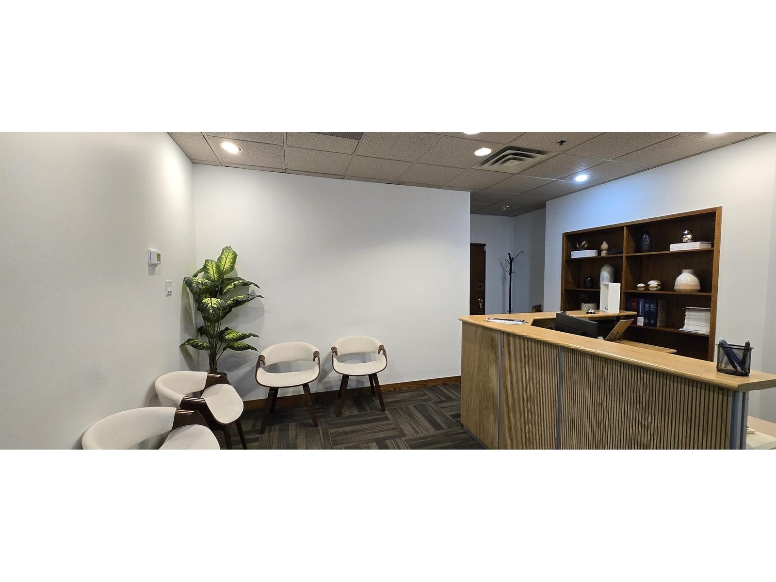 












202 6935 120 STREET

,
Delta,




British Columbia
V4E2A8

