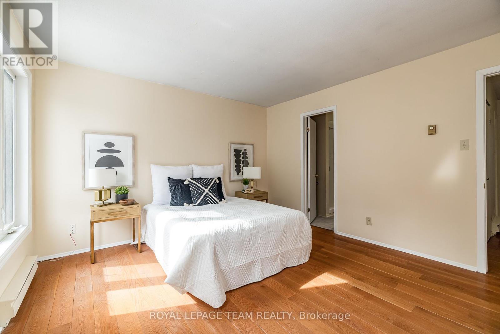 












3 - 1 TIMBERVIEW WAY

,
Ottawa,




Ontario
K2H9M7


