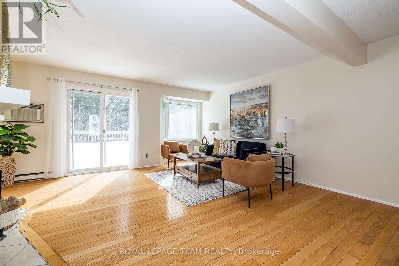












3 - 1 TIMBERVIEW WAY

,
Ottawa,




Ontario
K2H9M7

