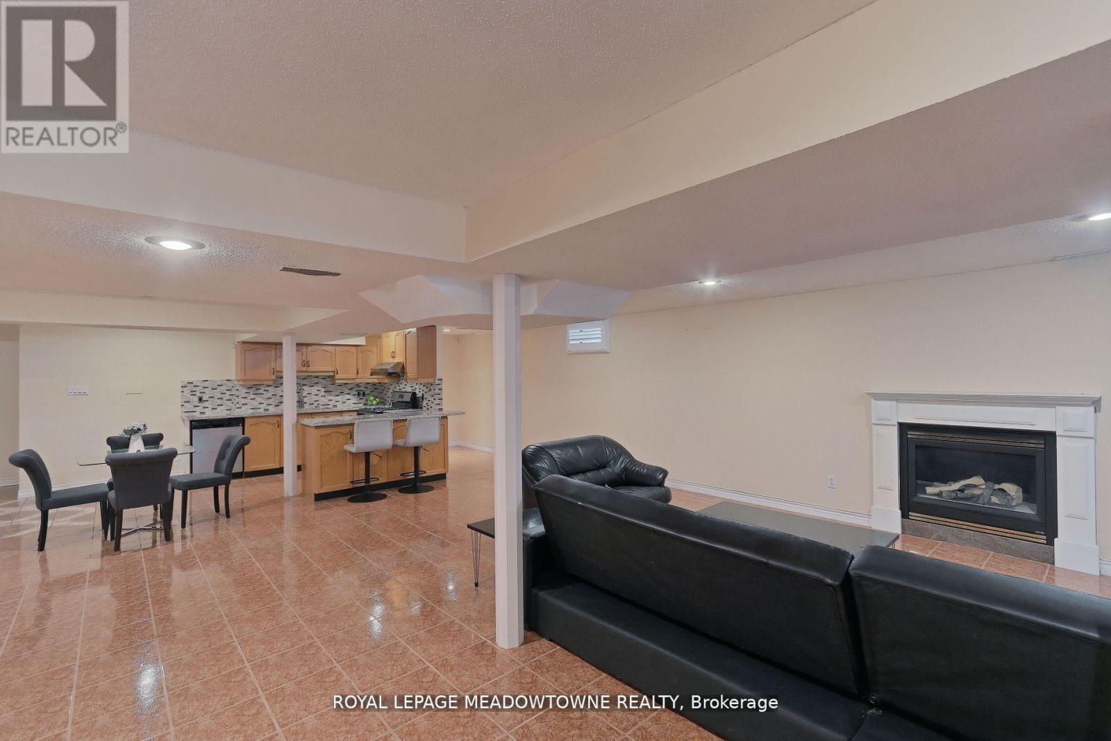 












2857 TERMINI TERRACE

,
Mississauga,




Ontario
L5M5S3

