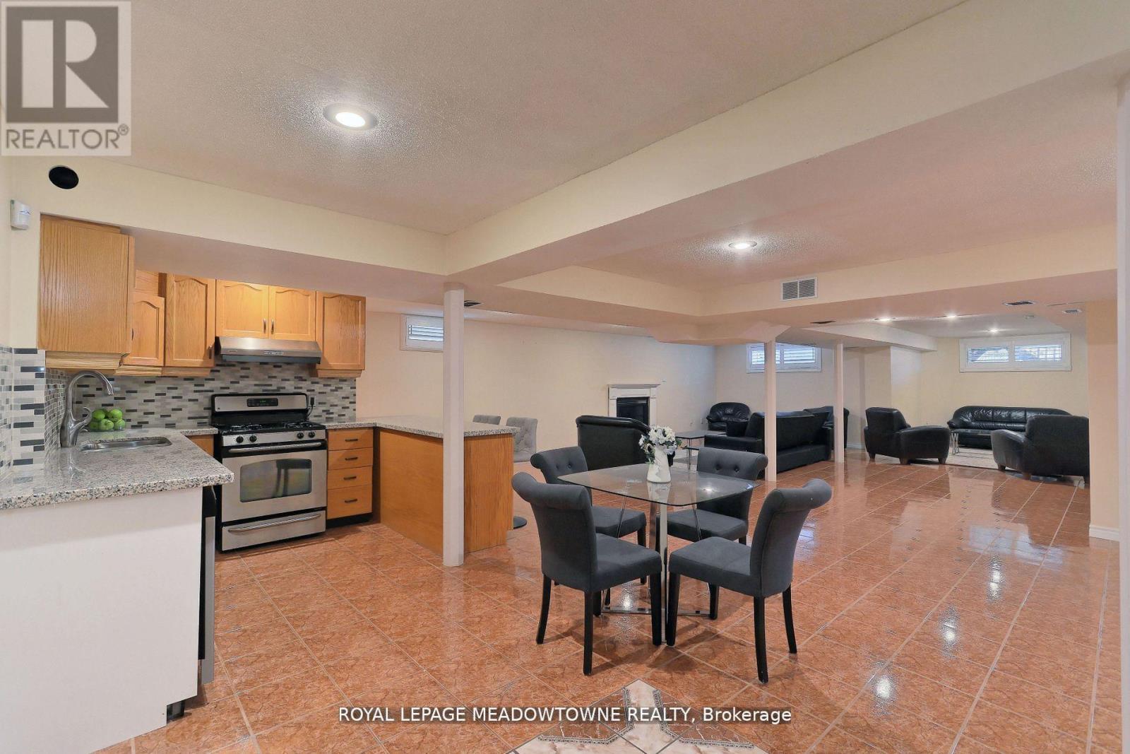 












2857 TERMINI TERRACE

,
Mississauga,




Ontario
L5M5S3

