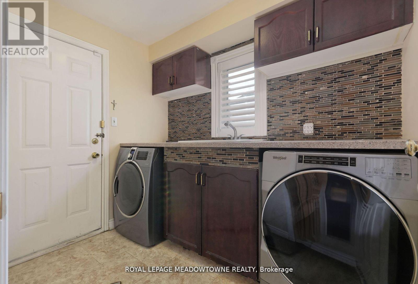 












2857 TERMINI TERRACE

,
Mississauga,




Ontario
L5M5S3

