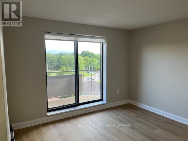 












704 - 75 HUXLEY STREET

,
London South,




Ontario
N6J4W7

