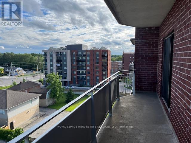 












704 - 75 HUXLEY STREET

,
London South,




Ontario
N6J4W7

