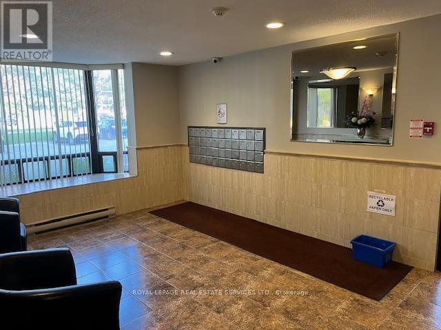 












704 - 75 HUXLEY STREET

,
London South,




Ontario
N6J4W7

