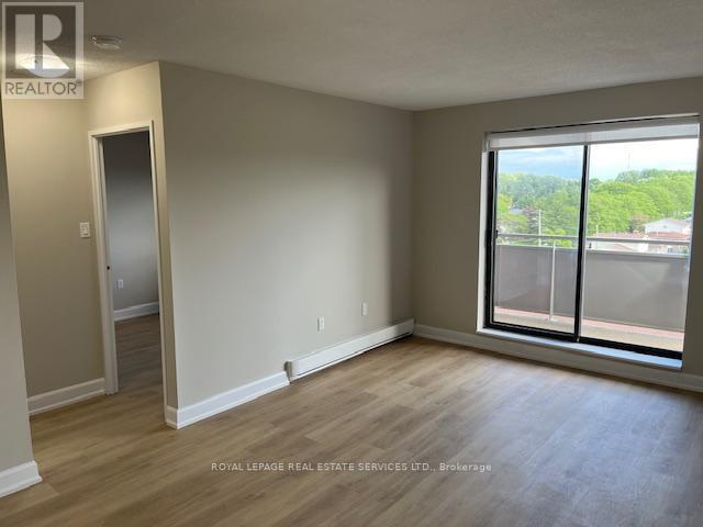 












704 - 75 HUXLEY STREET

,
London South,




Ontario
N6J4W7

