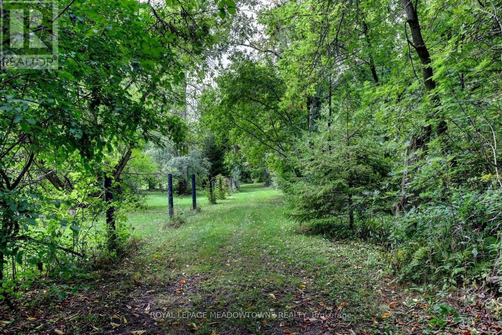 












6824 10TH LINE

,
New Tecumseth,




Ontario
L0G1A0

