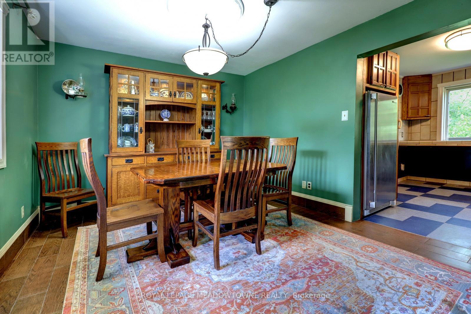 












6824 10TH LINE

,
New Tecumseth,




Ontario
L0G1A0

