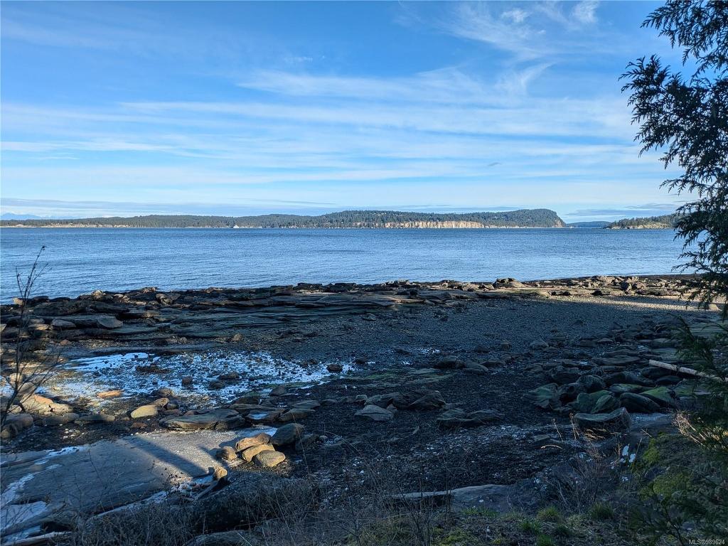 









185


Pirates

Lane,
Protection Island,







BC
V9R 6R1

