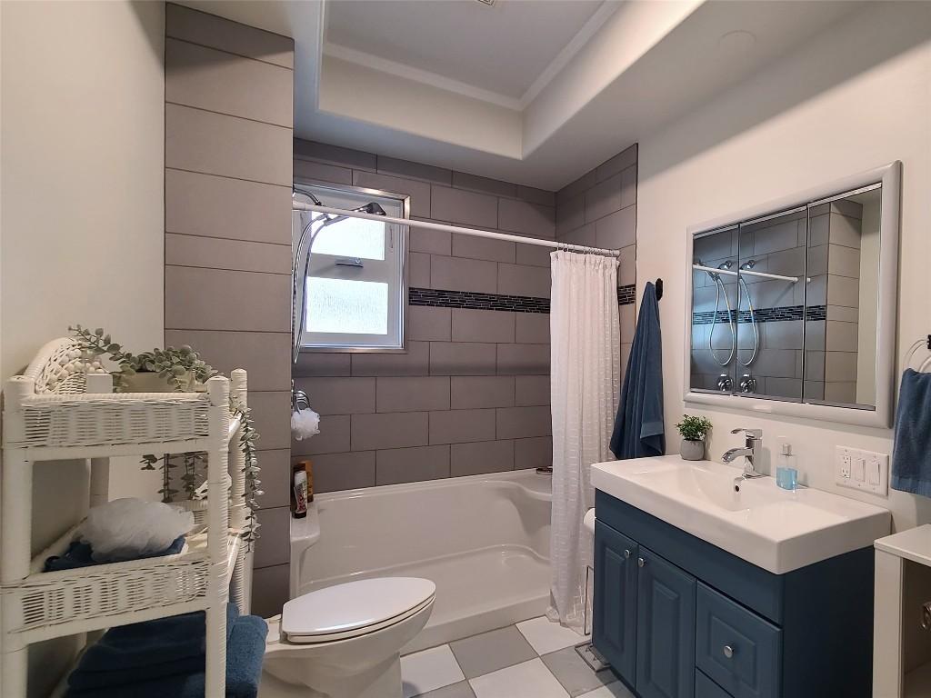 









5706


Butler

Street,
Summerland,




BC
V0H 1Z1

