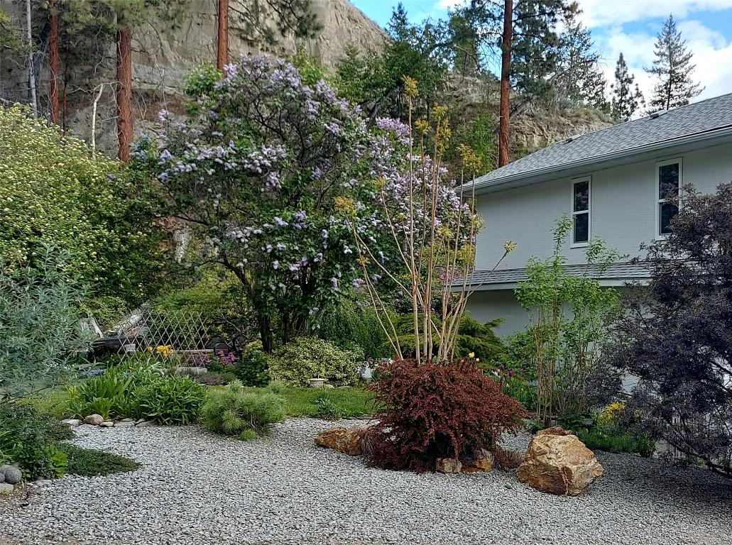 









5706


Butler

Street,
Summerland,




BC
V0H 1Z1

