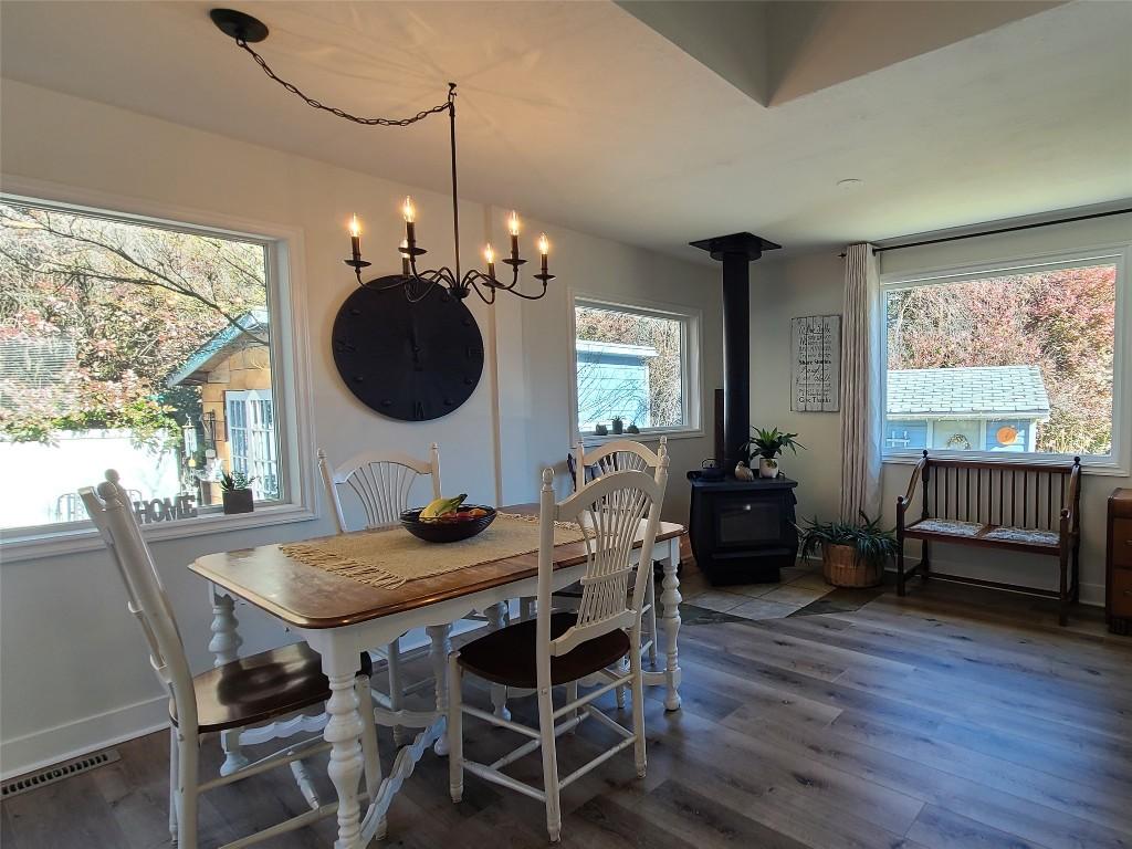 









5706


Butler

Street,
Summerland,




BC
V0H 1Z1

