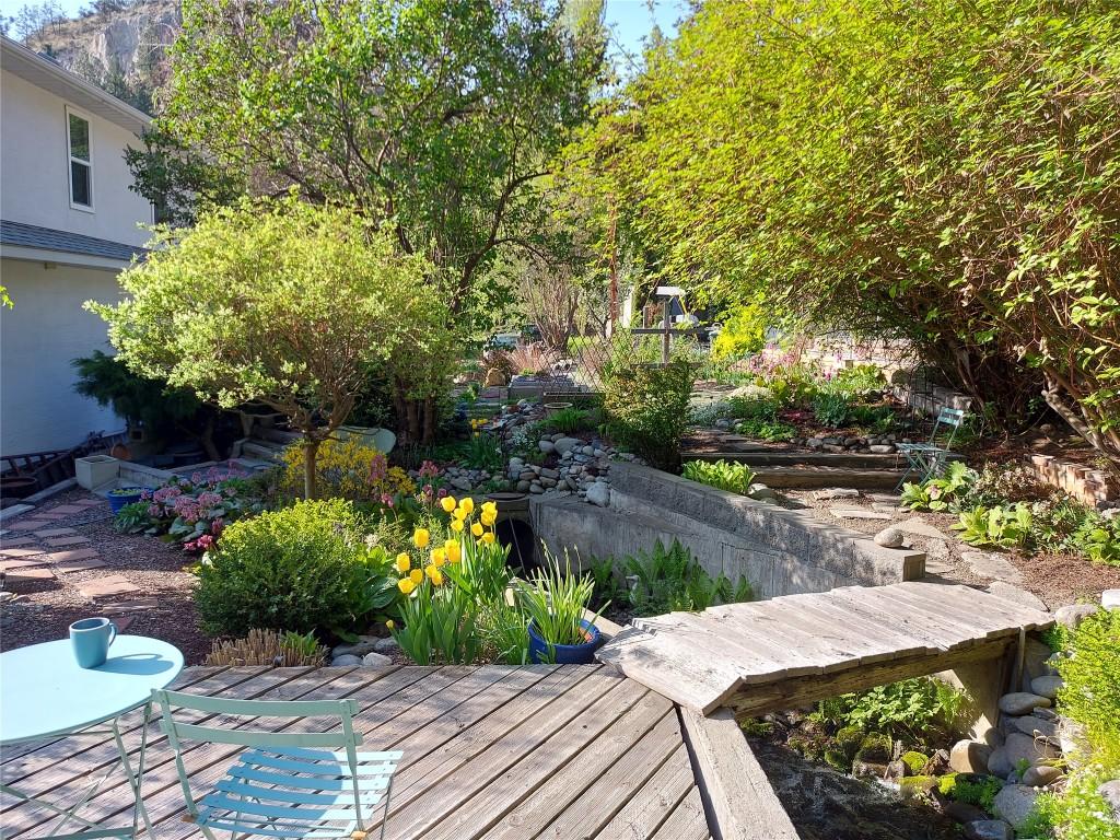 









5706


Butler

Street,
Summerland,




BC
V0H 1Z1

