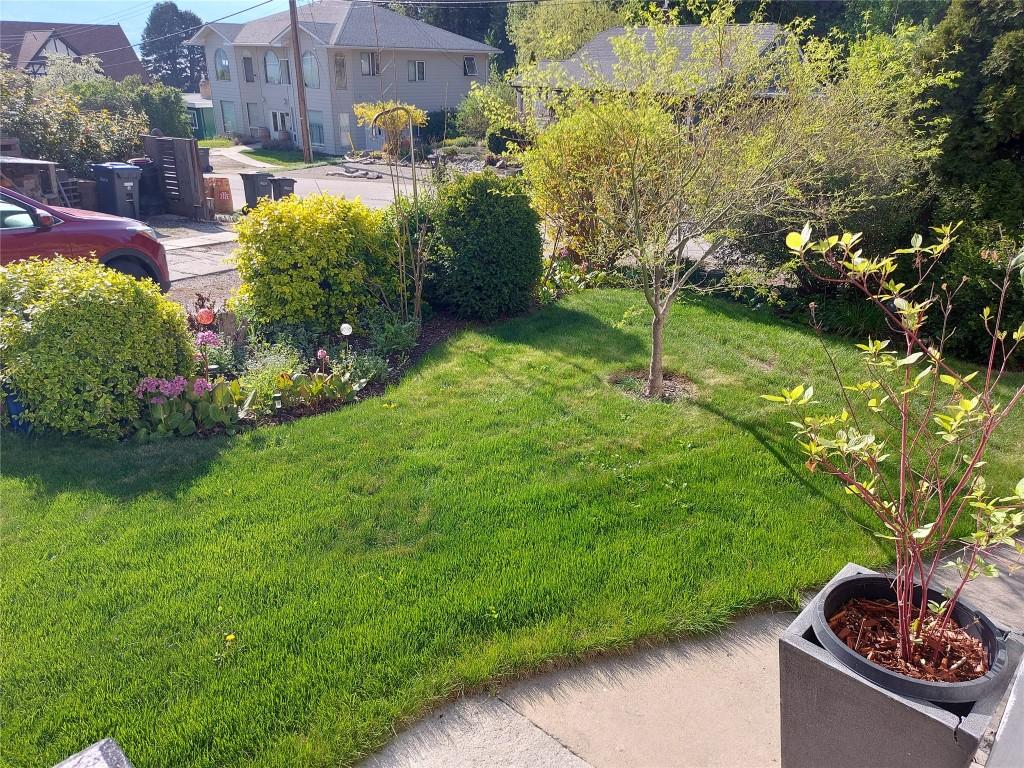 









5706


Butler

Street,
Summerland,




BC
V0H 1Z1

