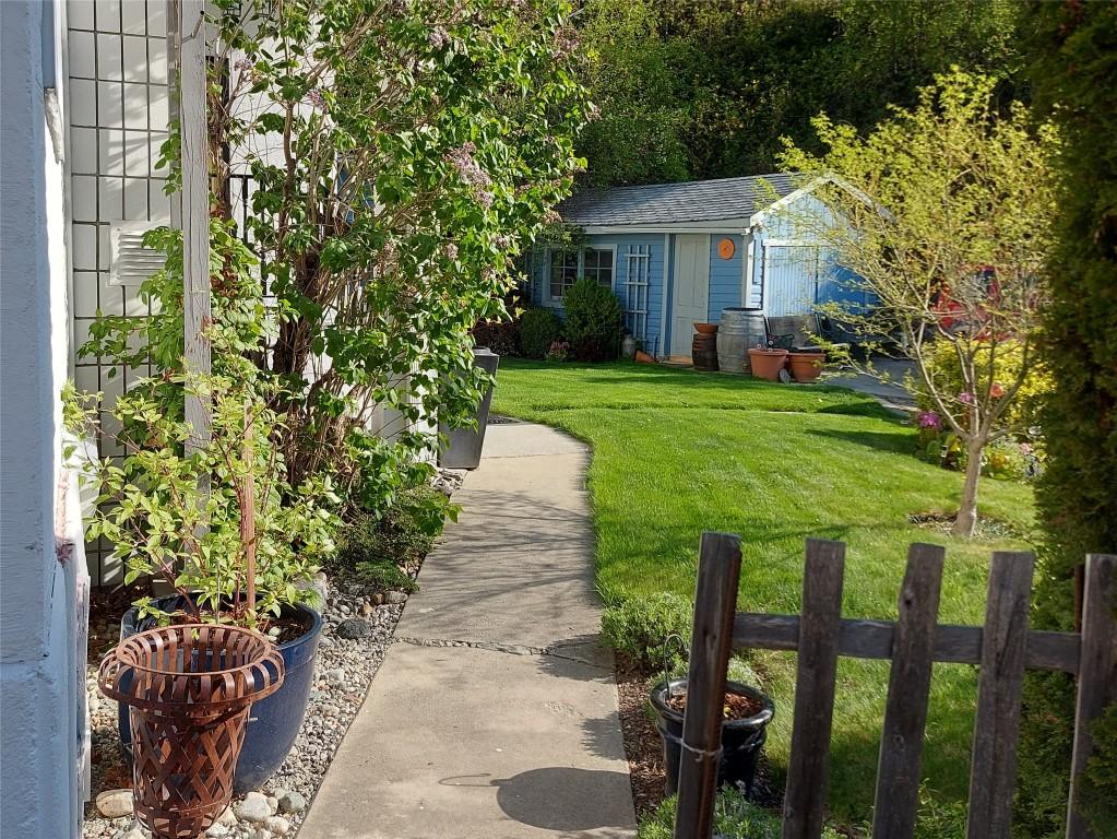 









5706


Butler

Street,
Summerland,




BC
V0H 1Z1

