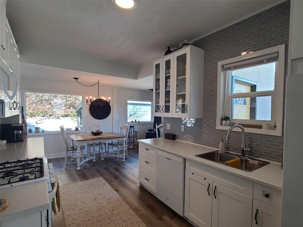 









5706


Butler

Street,
Summerland,




BC
V0H 1Z1

