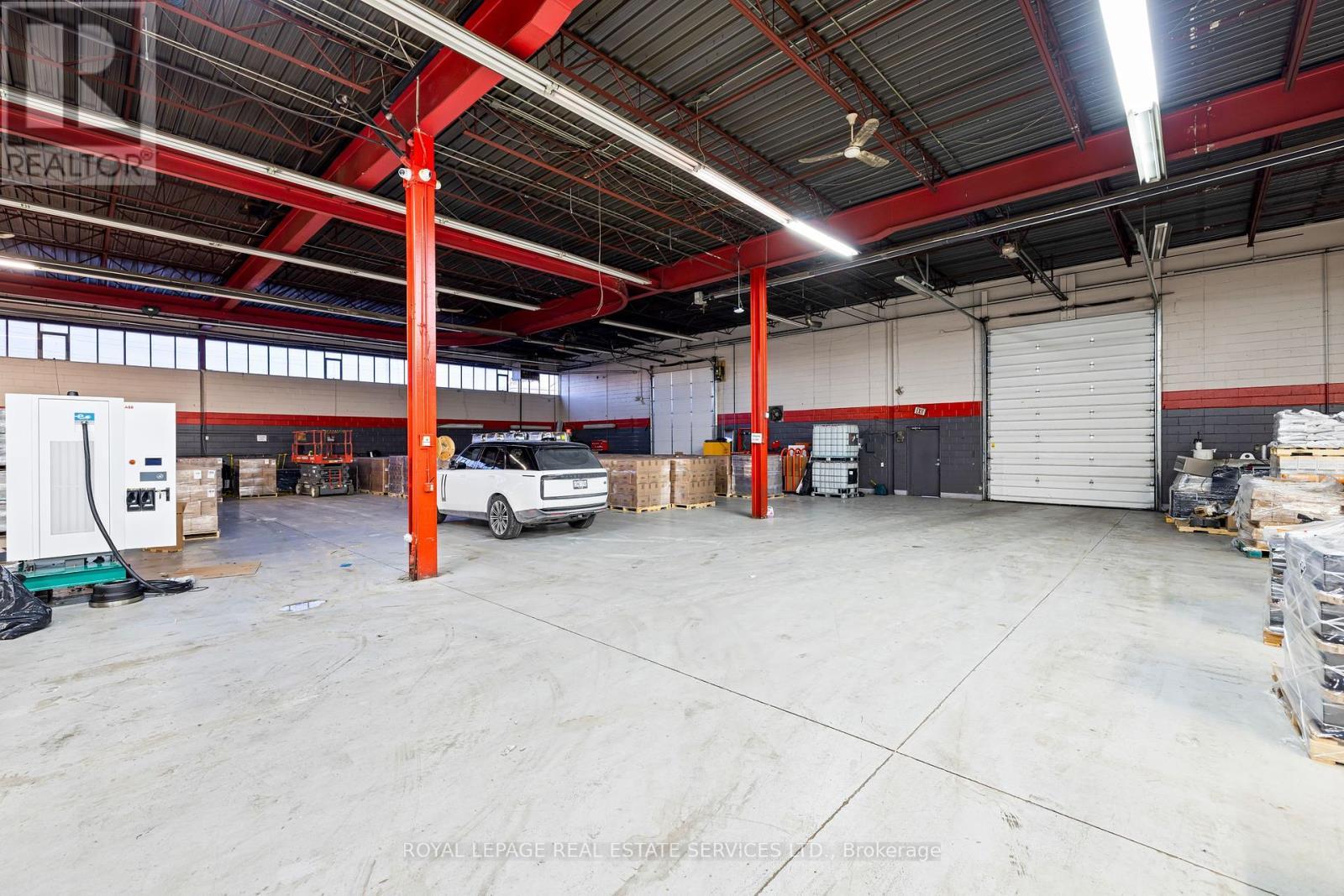 












5850 DIXIE ROAD

,
Mississauga,




Ontario
L4W1E7

