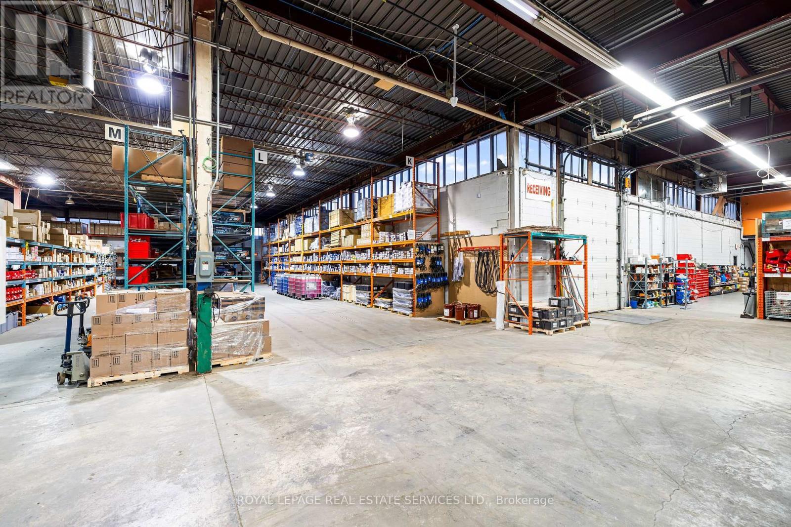 












5850 DIXIE ROAD

,
Mississauga,




Ontario
L4W1E7

