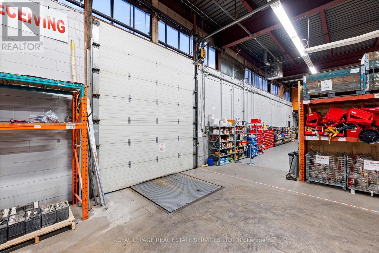












5850 DIXIE ROAD

,
Mississauga,




Ontario
L4W1E7

