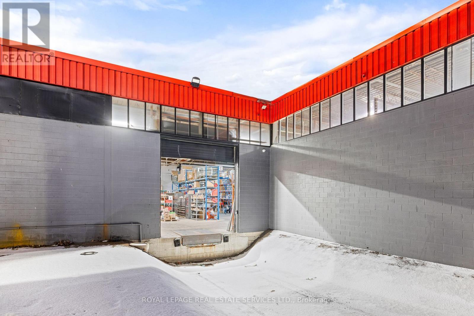 












5850 DIXIE ROAD

,
Mississauga,




Ontario
L4W1E7


