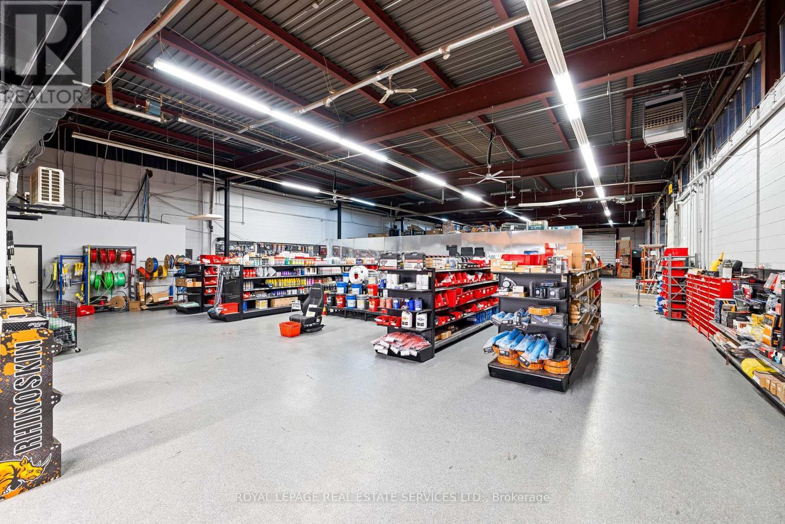 












5850 DIXIE ROAD

,
Mississauga,




Ontario
L4W1E7

