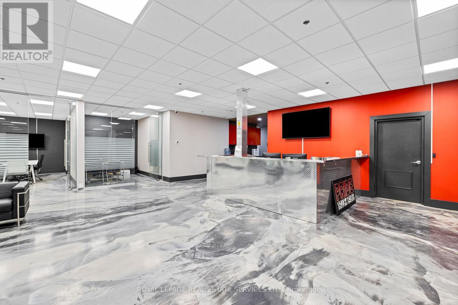 












5850 DIXIE ROAD

,
Mississauga,




Ontario
L4W1E7

