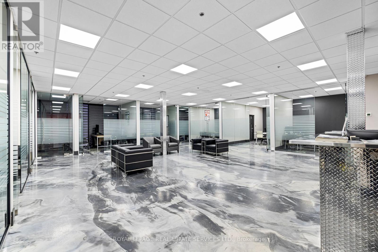 












5850 DIXIE ROAD

,
Mississauga,




Ontario
L4W1E7

