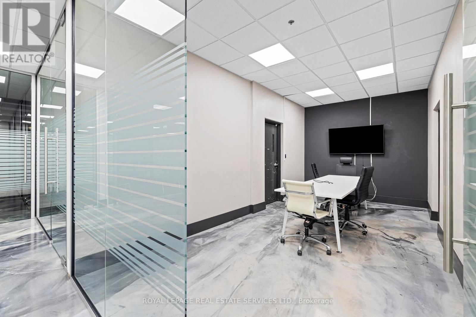 












5850 DIXIE ROAD

,
Mississauga,




Ontario
L4W1E7

