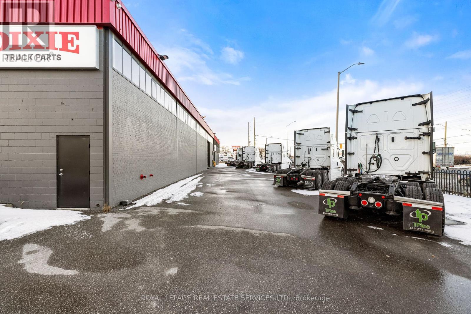 












5850 DIXIE ROAD

,
Mississauga,




Ontario
L4W1E7

