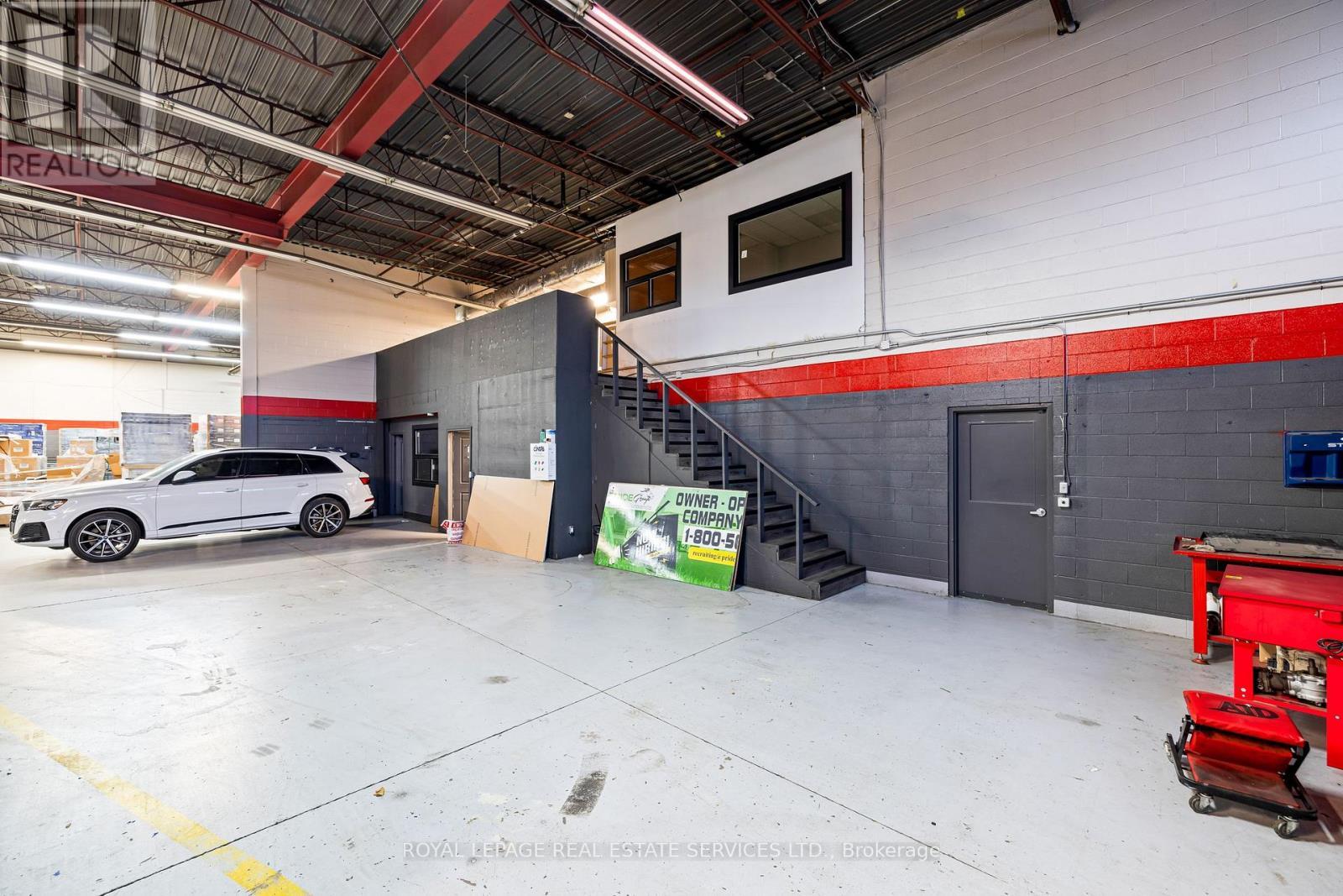 












5850 DIXIE ROAD

,
Mississauga,




Ontario
L4W1E7

