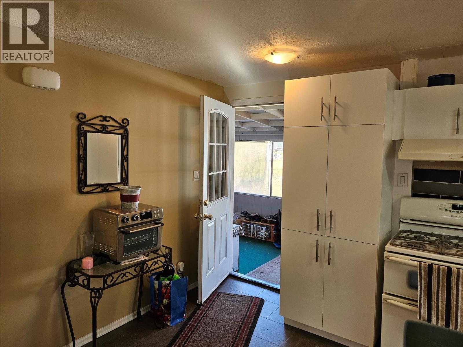 












620 12th Avenue

,
Keremeos,




British Columbia
V0X1N3

