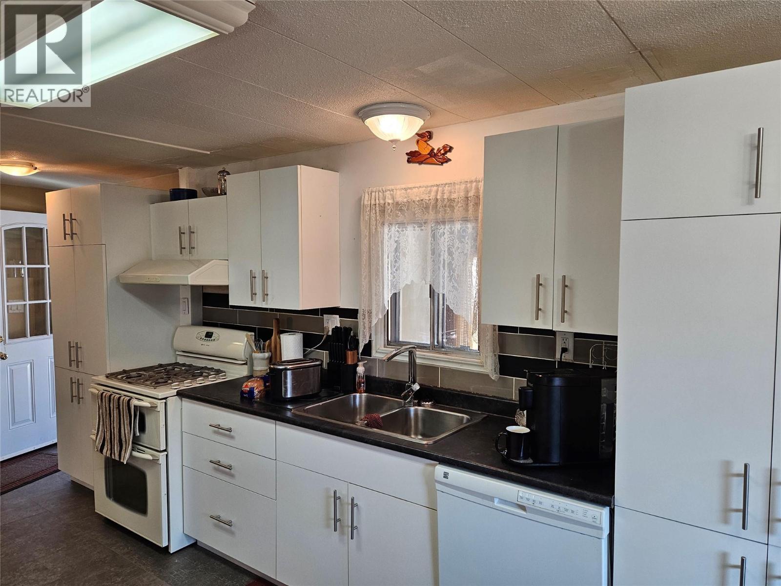 












620 12th Avenue

,
Keremeos,




British Columbia
V0X1N3

