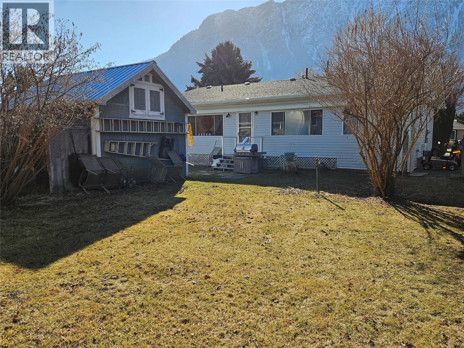 












620 12th Avenue

,
Keremeos,




British Columbia
V0X1N3

