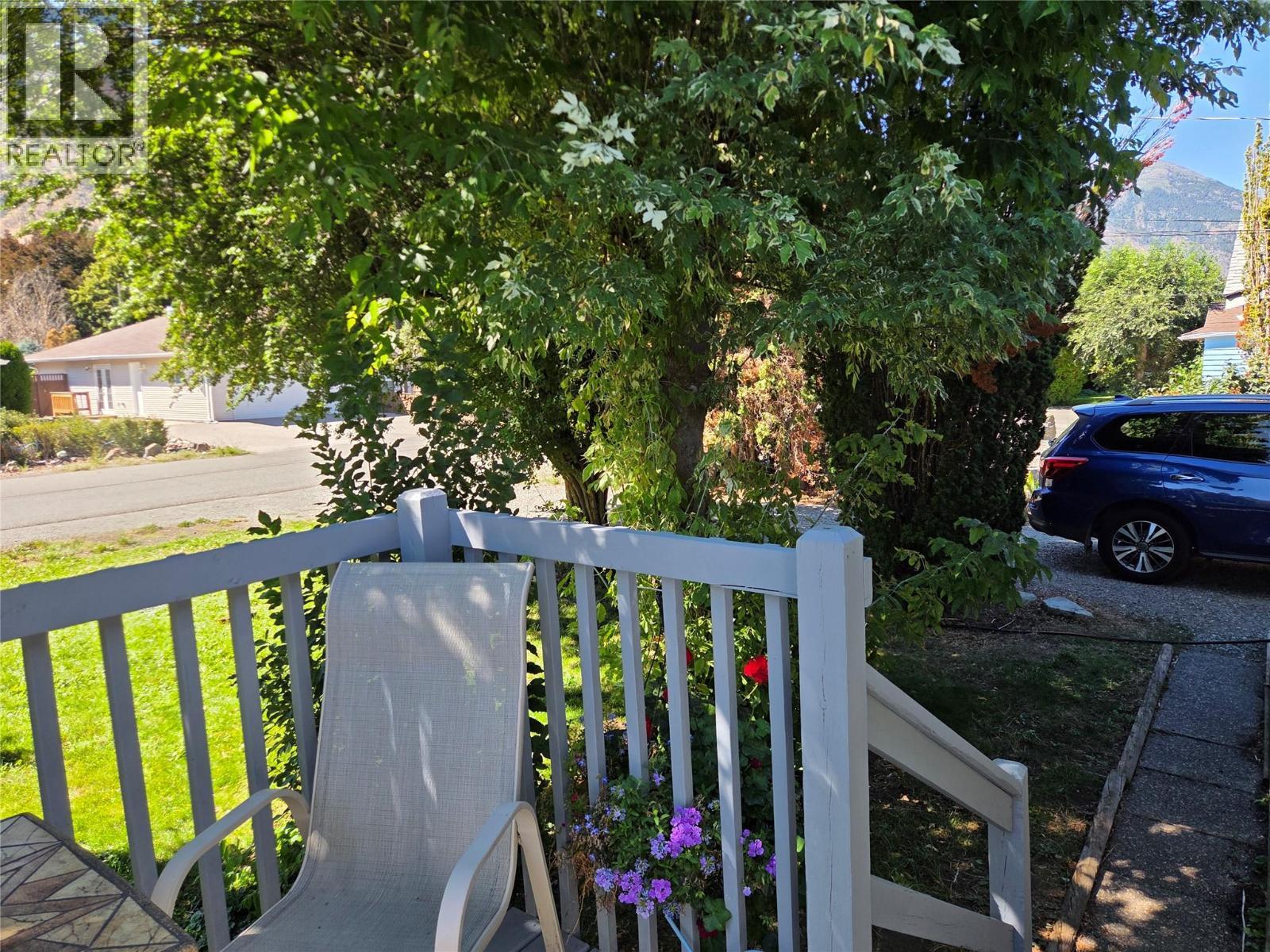 












620 12th Avenue

,
Keremeos,




British Columbia
V0X1N3

