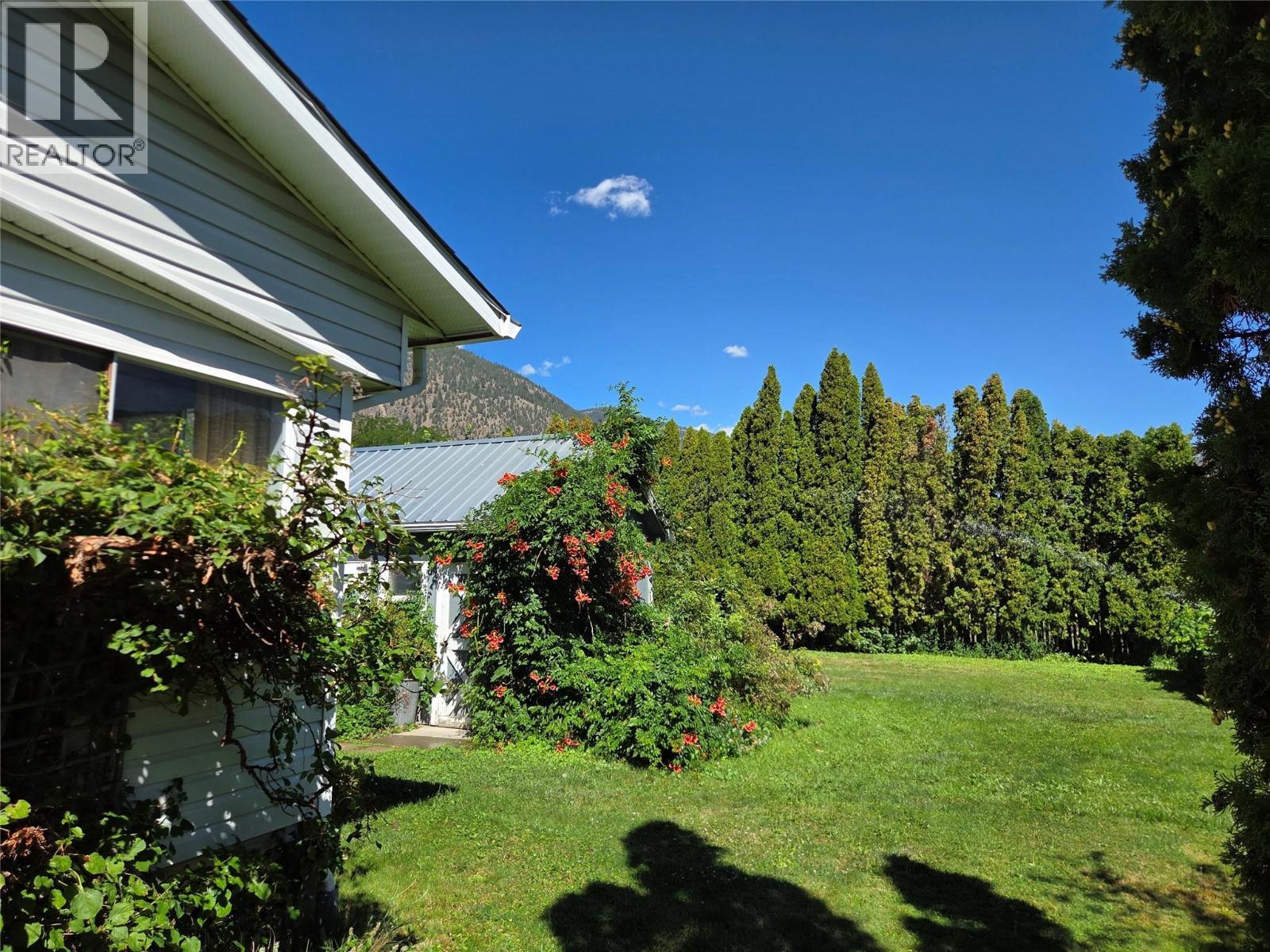 












620 12th Avenue

,
Keremeos,




British Columbia
V0X1N3

