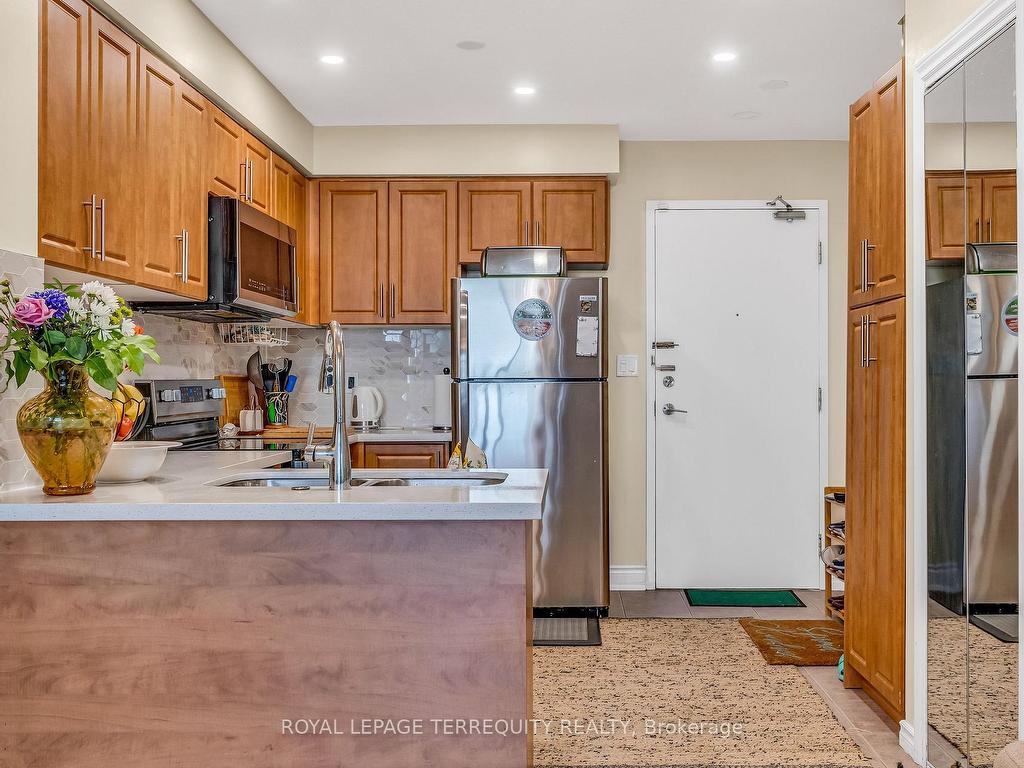 









2464


Weston

Road, 1014,
Toronto,




ON
M9N 0A2

