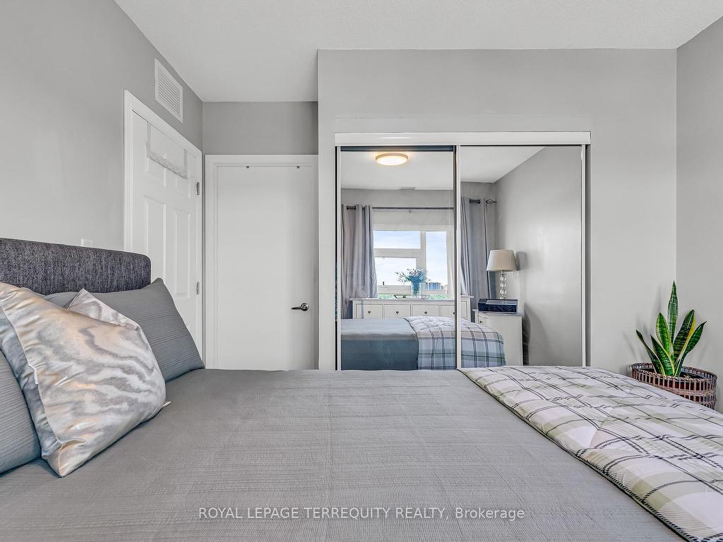 









2464


Weston

Road, 1014,
Toronto,




ON
M9N 0A2

