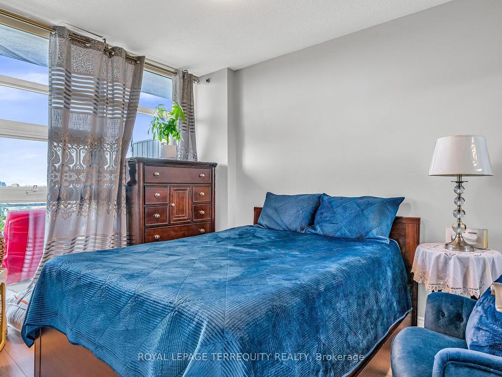 









2464


Weston

Road, 1014,
Toronto,




ON
M9N 0A2

