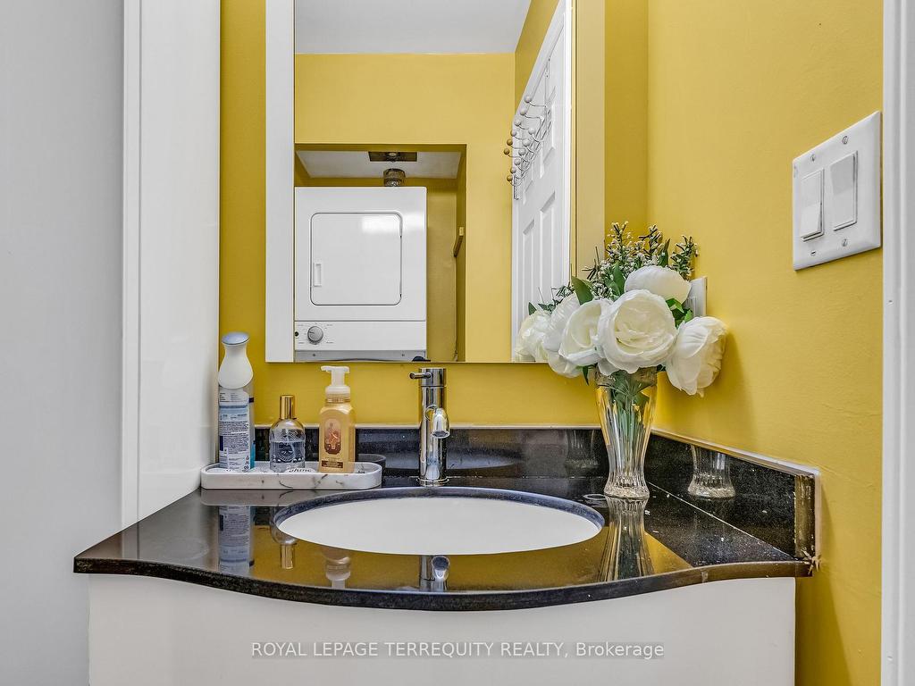 









2464


Weston

Road, 1014,
Toronto,




ON
M9N 0A2

