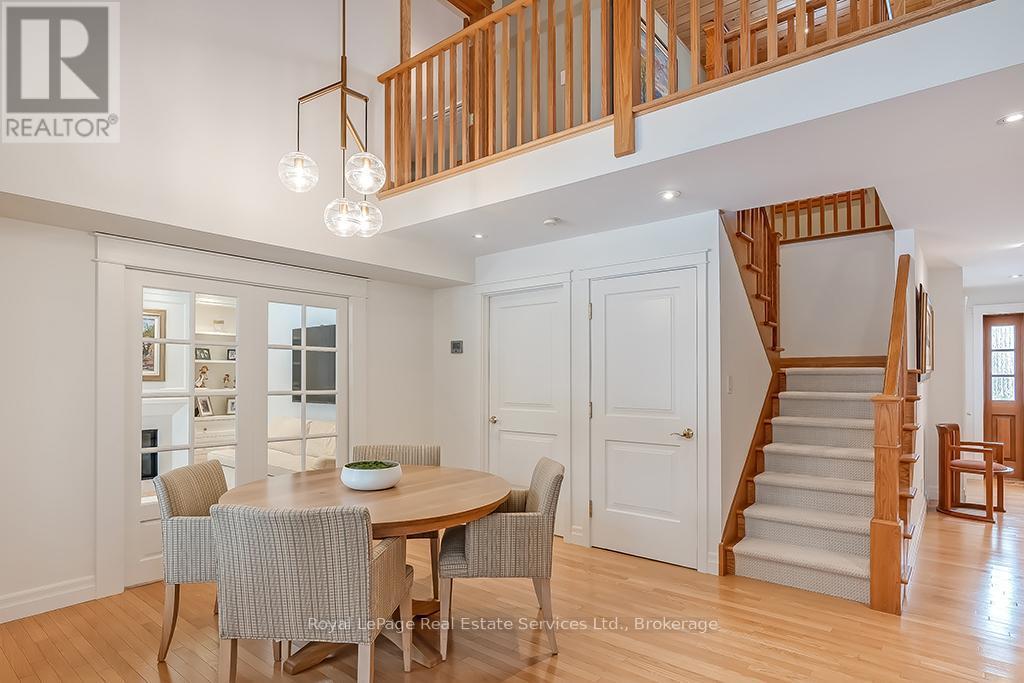 












69 ALLAN STREET

,
Oakville (OO Old Oakville),




Ontario
L6J3M7

