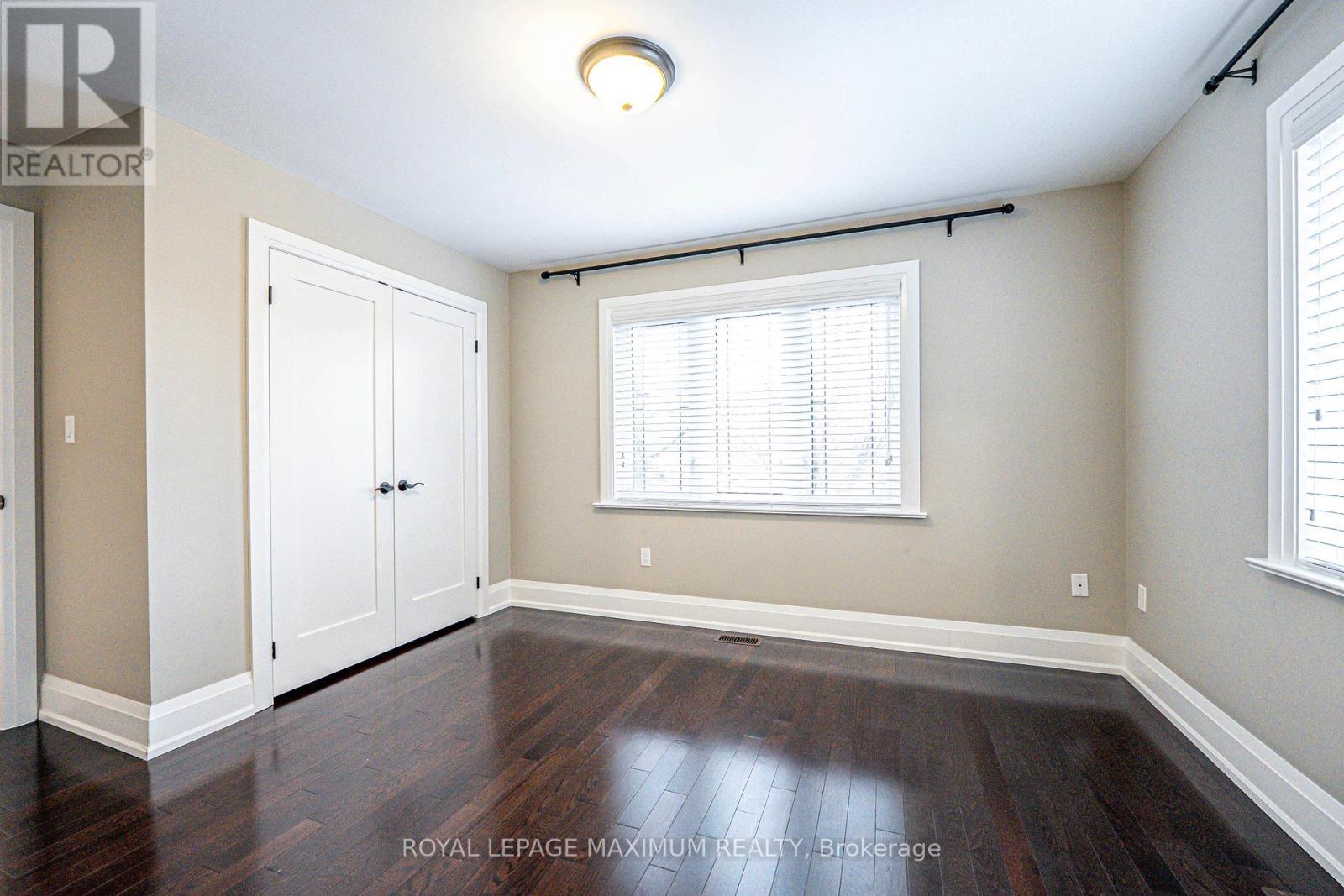 












UPPER UNIT B - 84 ENFIELD AVENUE

,
Toronto,




Ontario
M8W1T9

