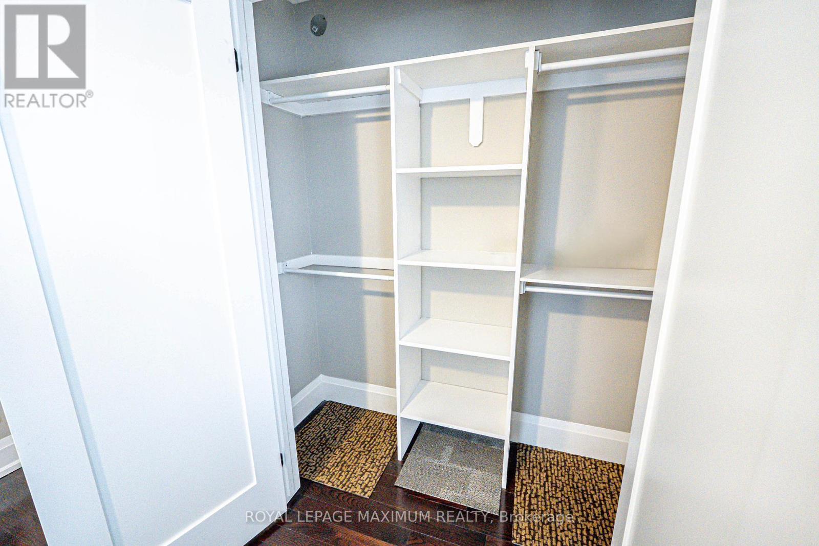 












UPPER UNIT B - 84 ENFIELD AVENUE

,
Toronto,




Ontario
M8W1T9

