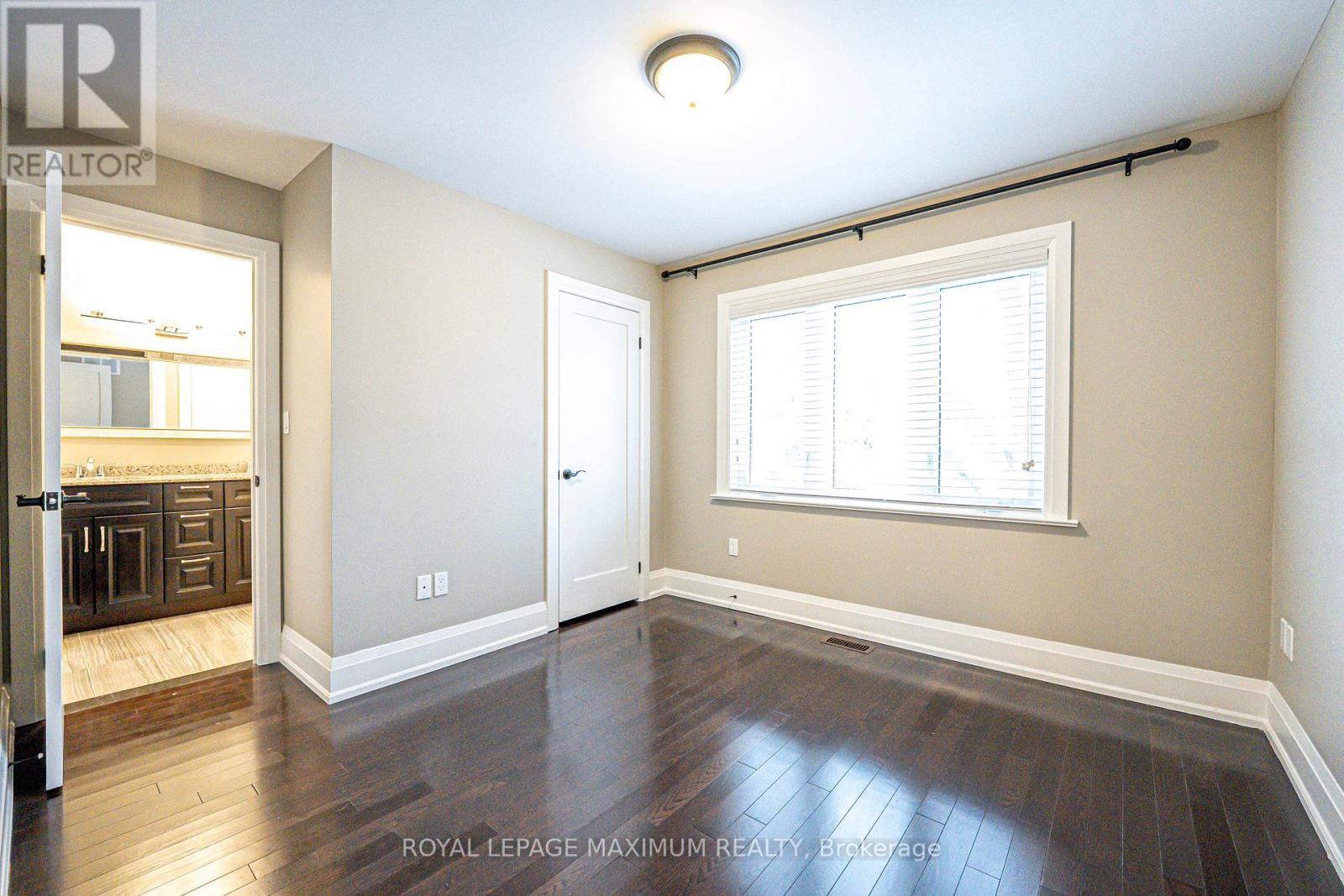 












UPPER UNIT B - 84 ENFIELD AVENUE

,
Toronto,




Ontario
M8W1T9

