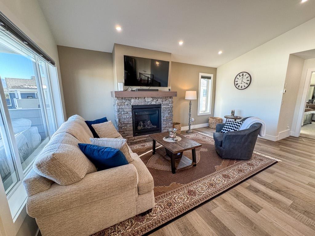 









317


Legacy

Lookout,
Cranbrook,




BC
V1C 0E4

