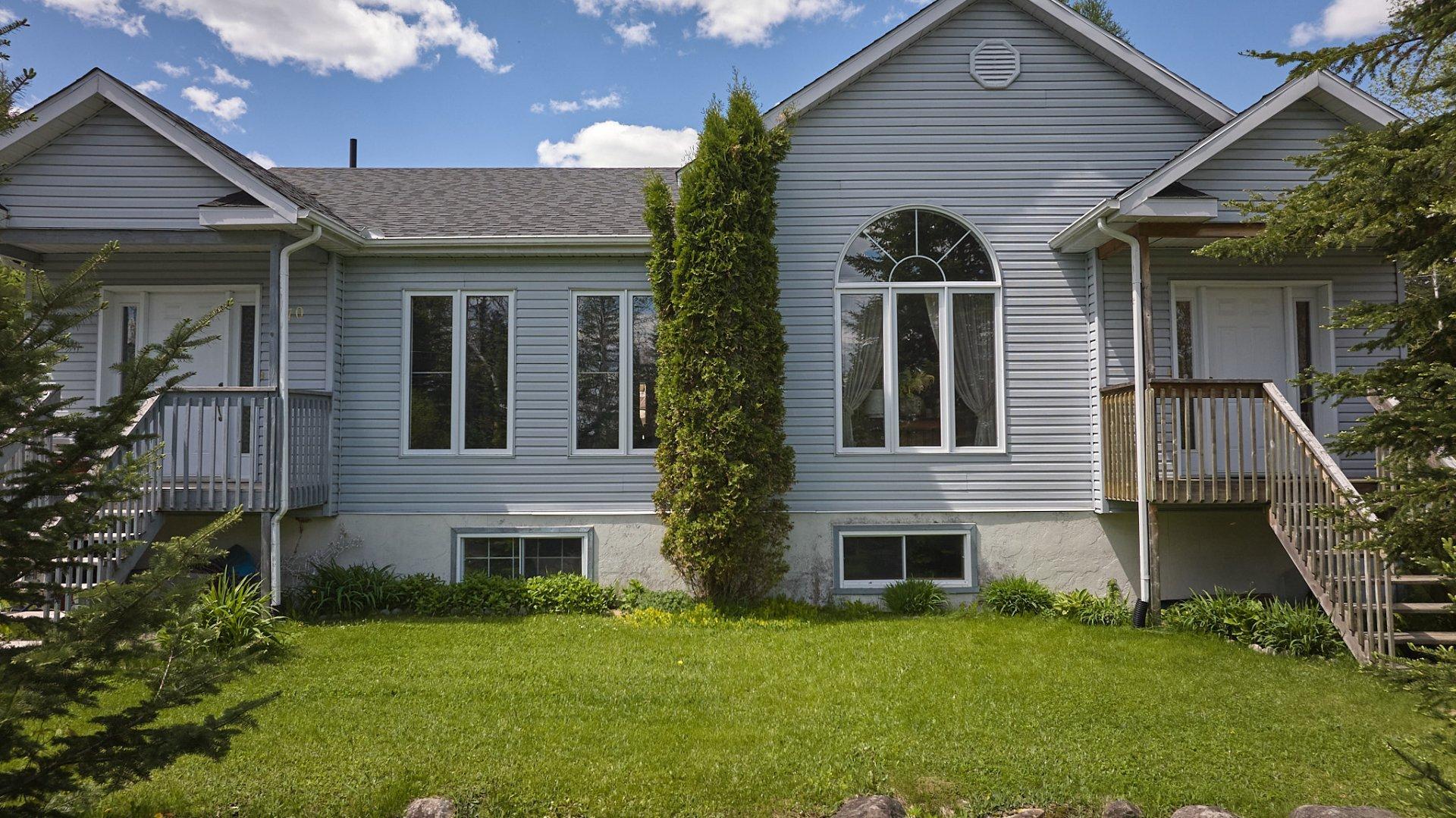









470

 - 474


Ch. du Domaine-R.-Lavoie

,
Saint-Donat,




QC
J0T2C0

