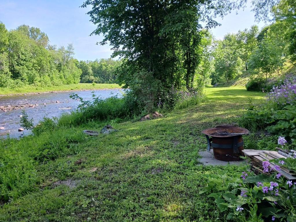 









30

 - 34


Ch. du Nord-du-Rocher

,
Saint-Pacôme,




QC
G0L3X0


