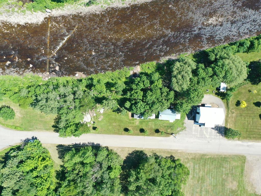 









30

 - 34


Ch. du Nord-du-Rocher

,
Saint-Pacôme,




QC
G0L3X0

